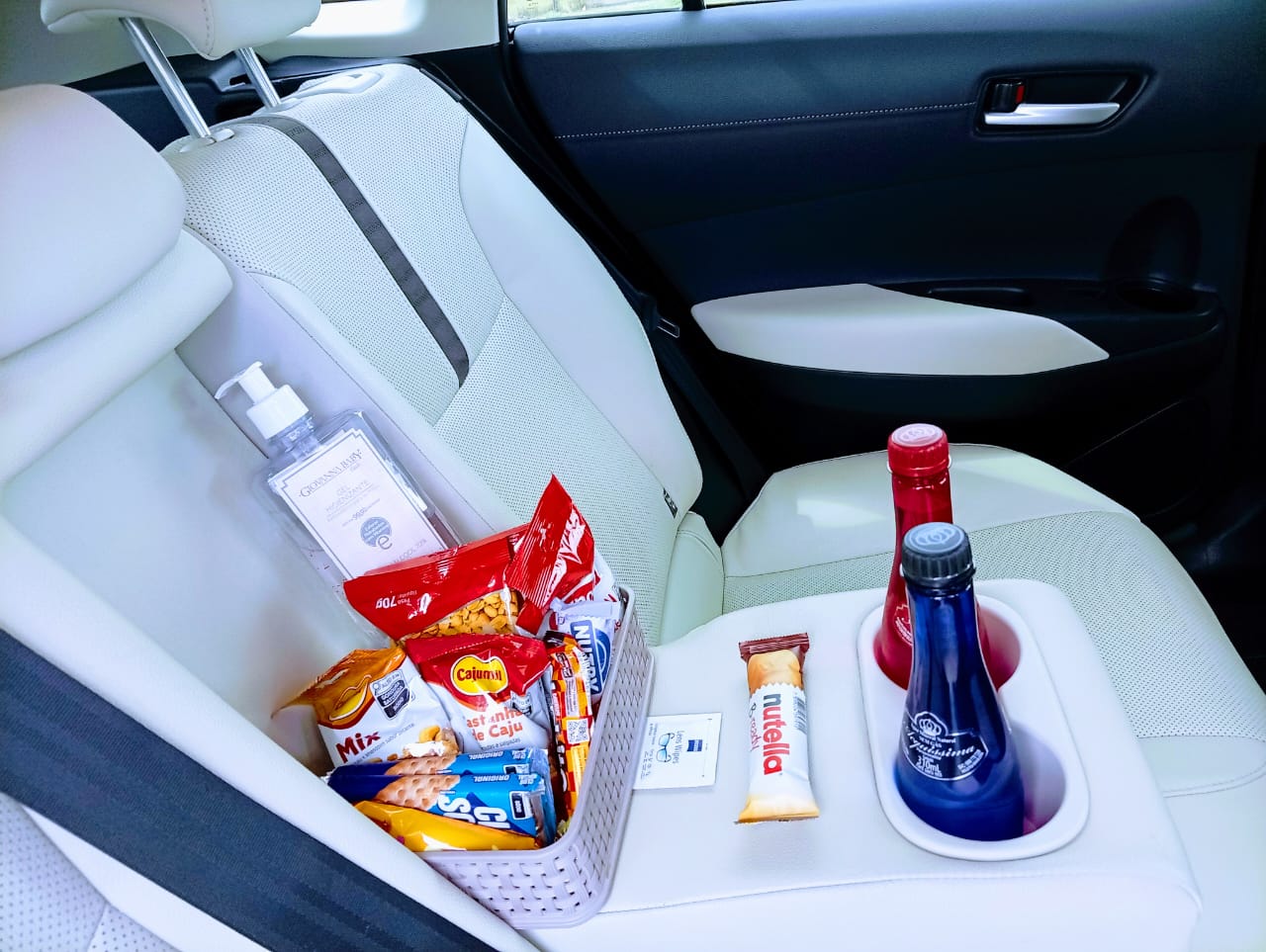 Kit de bordo com água e snacks